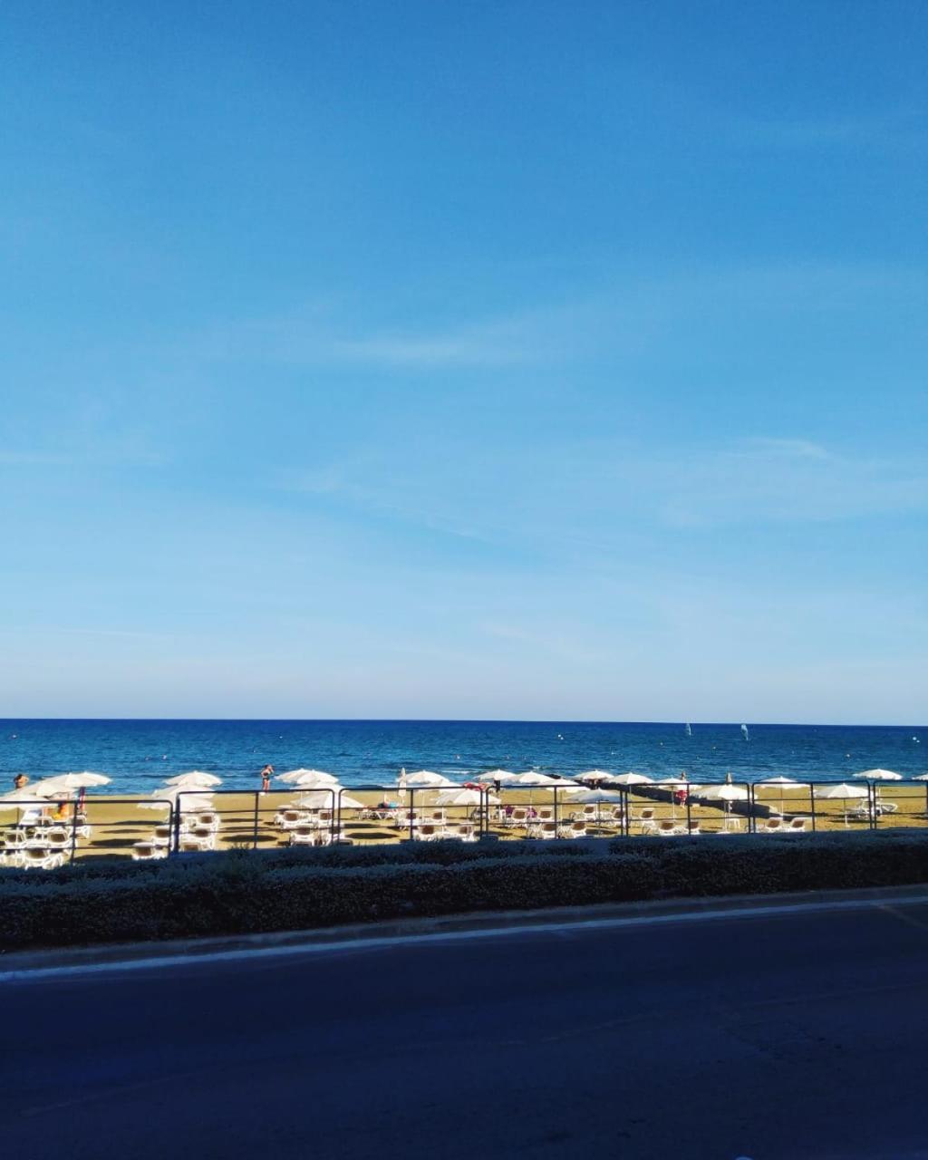Mackenzie Beach Hotel Larnaca Exterior photo